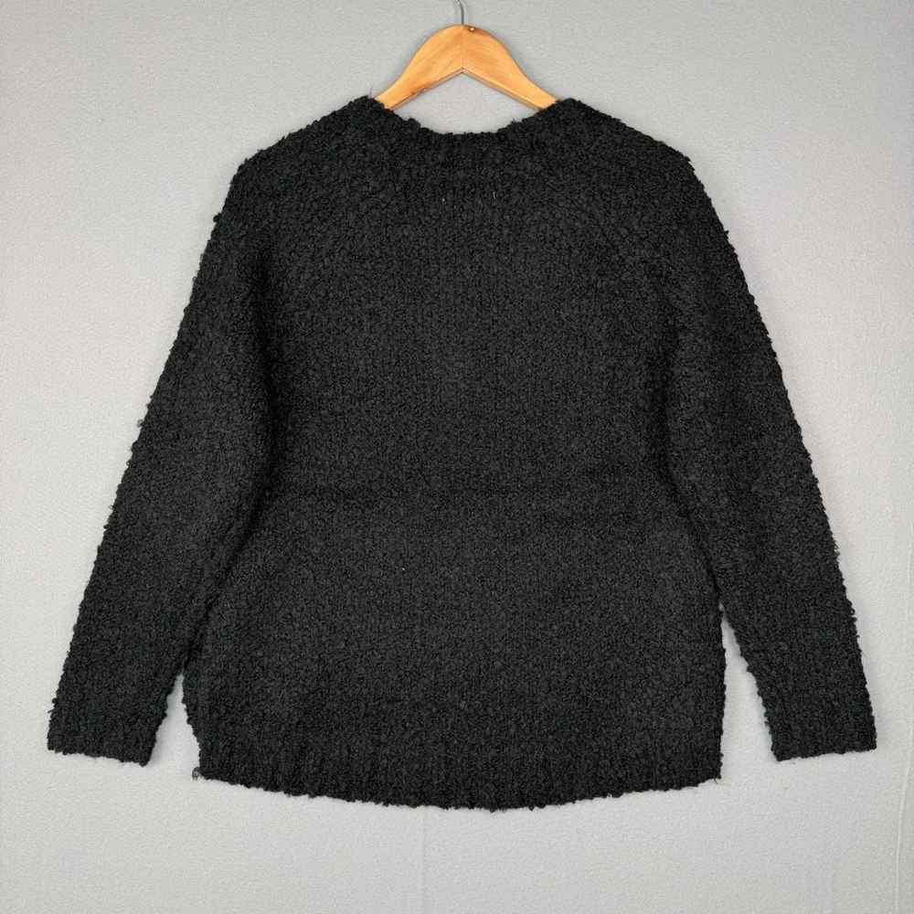 Universal Thread Fuzzy Boucle V Neck Sweater‎ Black S High Low Casual Cozy